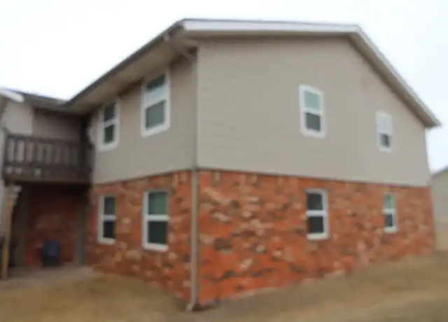 Property at 300 Chalmette Dr Unit B, Norman, OK, 73071, 2 beds, 1 bath, [object Object]