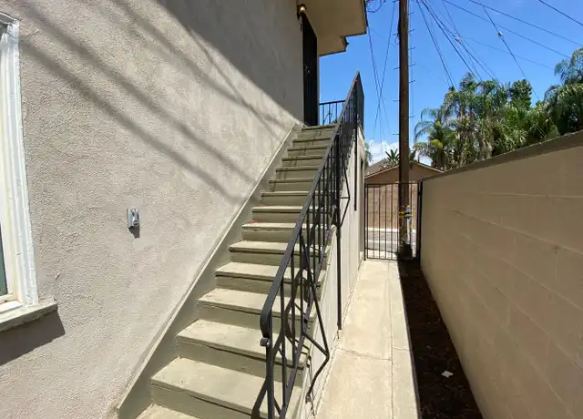 Property at 2016 20th St Unit F, Bakersfield, CA, 93301, 1 bed, 1 bath, [object Object]