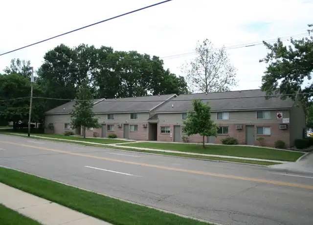 Property at 401 E Vernon Ave Unit 01, Normal, IL, 61761, 1 bed, 1 bath, [object Object]