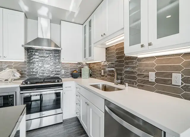 Photo of 3945 Market St, Edina, MN 55424