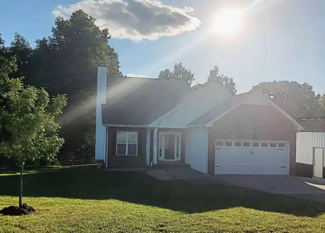 Property at 516 Barney Ln, Clarksville, TN, 37042, 4 beds, 2.5 baths, [object Object]