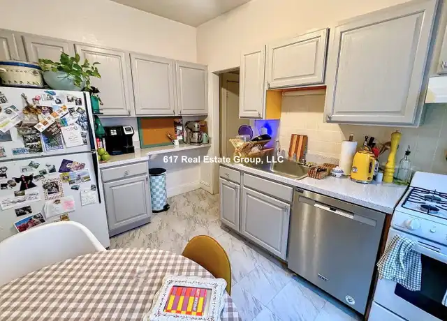 Property at 25 Mount Hood Rd #6, Brighton, MA, 02135, 2 beds, 1 bath, [object Object]