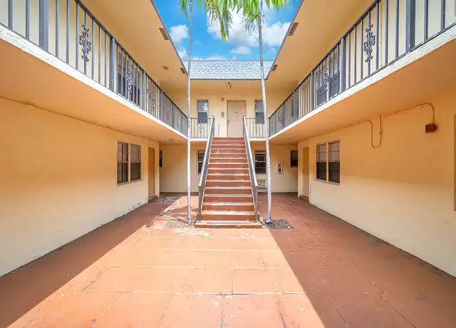 Property at Oakland Park Villas - 1720 NW 37th St, Oakland Park, FL, 33309, 1 bed, 1 bath, [object Object]