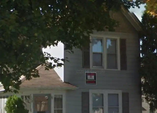 Property at 855 Wright St Unit A, Oshkosh, WI, 54901, 6 beds, 2 baths, [object Object]