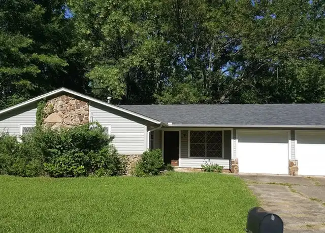 Property at 124 Oaklawn Dr, Conway, AR, 72034, 3 beds, 2 baths, [object Object]