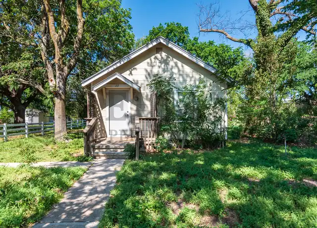 Property at 217 S Kansas St, Haven, KS, 67543, 1 bed, 1 bath, [object Object]