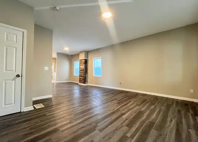 Property at 1025 West Ave Unit 1- 1st Floor, Buffalo, NY, 14213, 2 beds, 1 bath, [object Object]