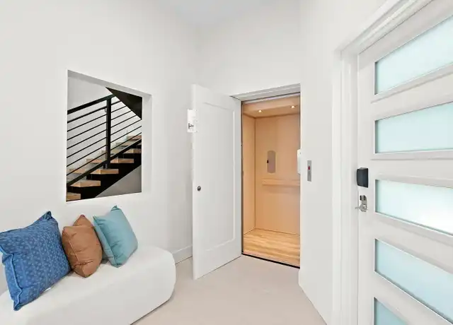 Property at 866 N Osceola Ave Unit 1, Clearwater, FL, 33755, 3 beds, 4 baths, [object Object]