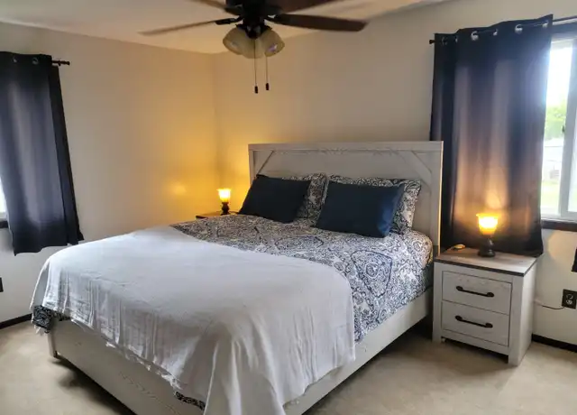 Property at 101 E Lotta St Unit 4, Sioux Falls, SD, 57105, 2 beds, 1 bath, [object Object]