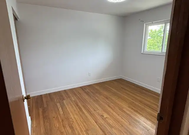 Property at 820 Jackson Ln Unit 818-820, Middletown, OH, 45044, 3 beds, 2 baths, [object Object]