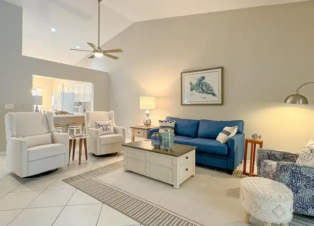Property at 470 Saint Andrews Blvd, Naples, FL, 34113, 2 beds, 2 baths, [object Object]
