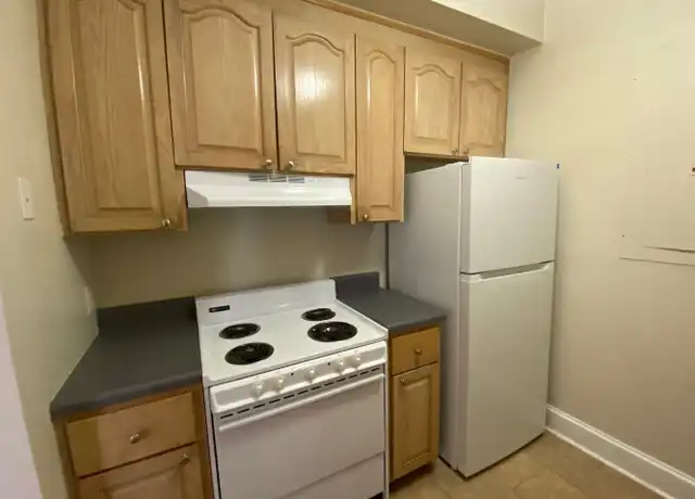 Property at 244 N Sycamore St Apt 6, Petersburg, VA, 23803, 2 beds, 2 baths, [object Object]