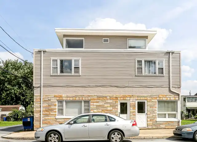 Property at 150 5th St Unit 3A, New Cumberland, PA, 17070, 2 beds, 1 bath, [object Object]