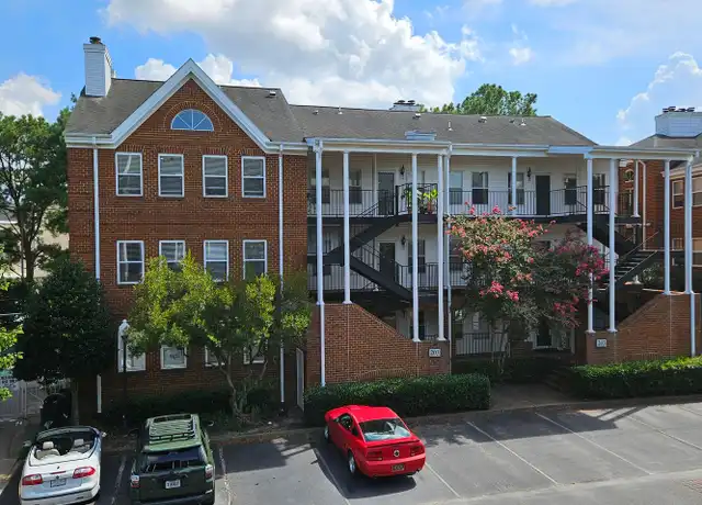 Property at 203 Westover Ave #302, Norfolk, VA, 23507, 2 beds, 1 bath, [object Object]