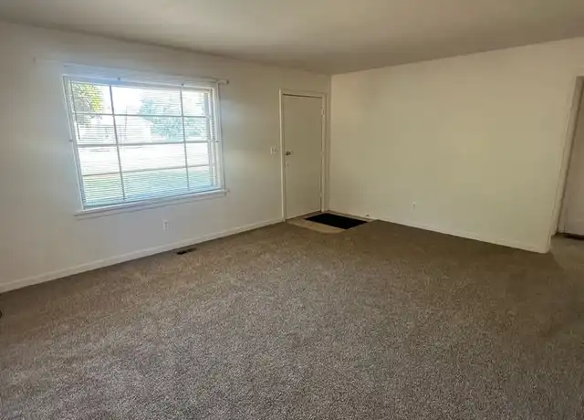 Property at 12618 E Desmet Ave, Spokane Valley, WA, 99216, 2 beds, 1 bath, [object Object]