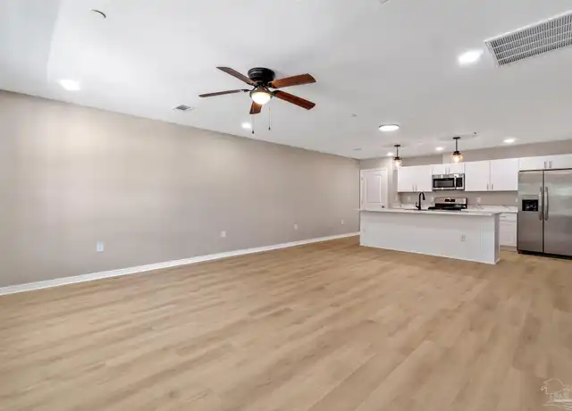 Property at 50 Fulton Ave, Pensacola, FL, 32503, 2 beds, 1 bath, [object Object]