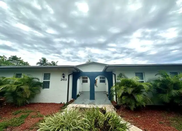 Property at 2433 SW 58th Mnr, Fort Lauderdale, FL, 33312, 2 beds, 2 baths, [object Object]