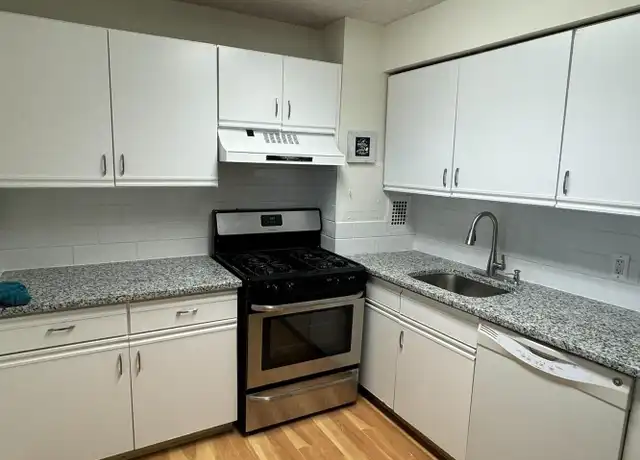 Property at 1030 E Lancaster Ave #1014, Bryn Mawr, PA, 19010, 2 beds, 1 bath, [object Object]