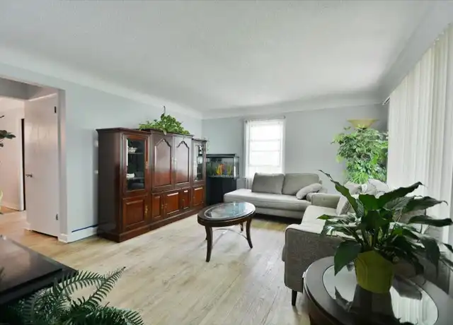 Property at 3031 Queen Ave N, Minneapolis, MN, 55411, 3 beds, 2 baths, [object Object]