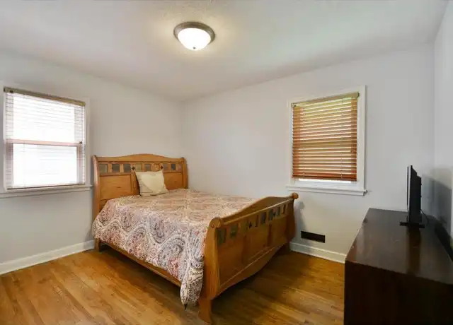 Property at 3031 Queen Ave N, Minneapolis, MN, 55411, 3 beds, 2 baths, [object Object]