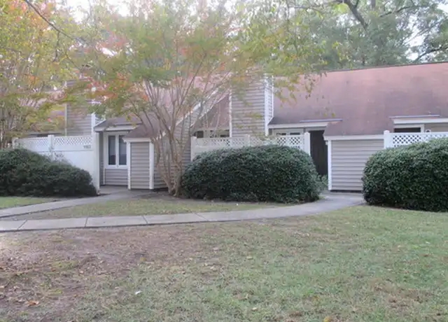 Property at 1563 College Way, New Bern, NC, 28562, 2 beds, 1 bath, [object Object]