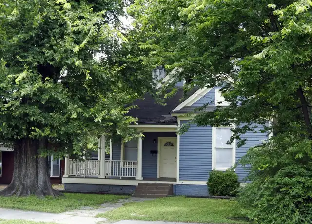 Property at 18 S Tucker St, Memphis, TN, 38104, 1 bed, 2 baths, [object Object]