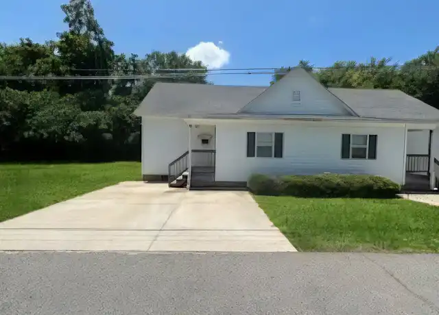 Property at 3916 Middle St, Hope Mills, NC, 28348, 2 beds, 1 bath, [object Object]