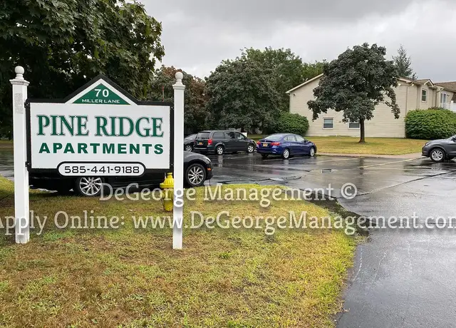 Photo of 70 Miller Ln, Irondequoit, NY 14617