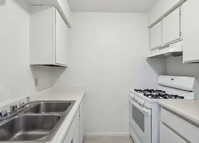 Property at Mayfair Apartments - 5292 N Lovers Lane Rd, Milwaukee, WI, 53225, 1-2 bed, 1 bath, [object Object]