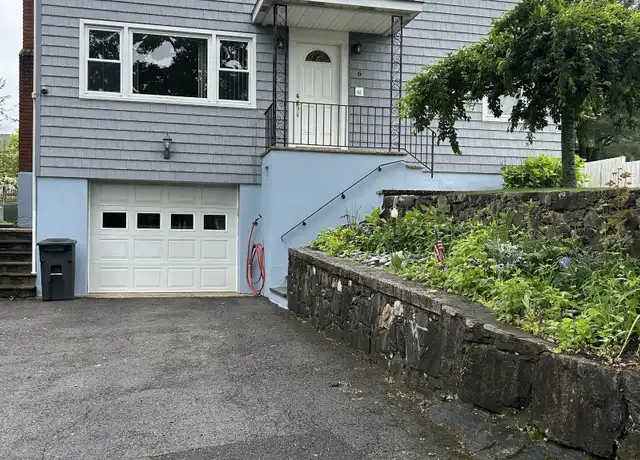 Property at 6 Ridge Pl Unit 2, Greenwich, CT, 06831, 3 beds, 1 bath, [object Object]