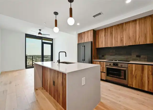 Property at 84 East Ave Unit 1702, Austin, TX, 78701, 1 bed, 1 bath, [object Object]