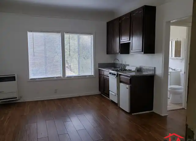 Property at 437 W 50th St, Los Angeles, CA, 90037, 0 beds, 1 bath, [object Object]