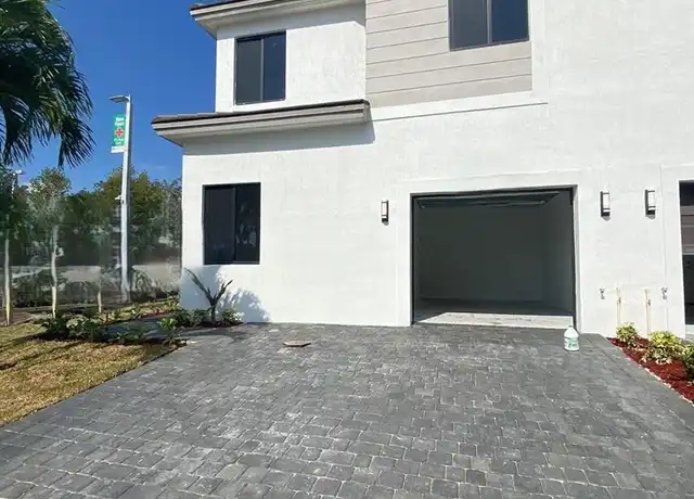 Property at 2434 SW 145th Pl, Miami, FL, 33175, 4 beds, 3.5 baths, [object Object]