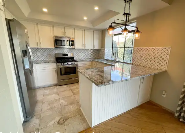 Property at 6918 Sandpiper Pl, Carlsbad, CA, 92009, 2 beds, 2 baths, [object Object]