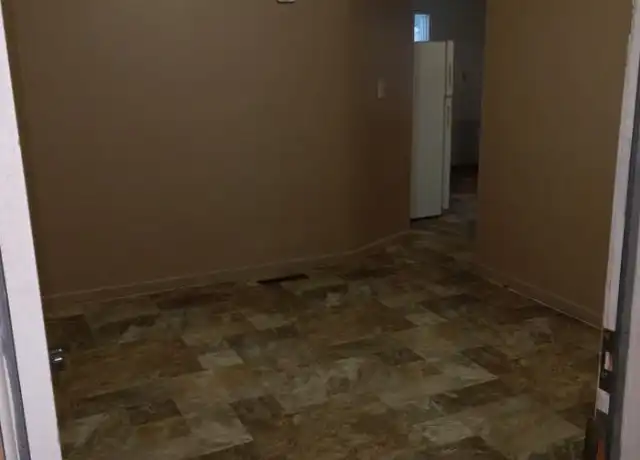 Property at 310 W 6th St Unit 3, Grand Island, NE, 68801, 1 bed, 1 bath, [object Object]