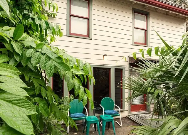 Property at 1209 Bomar St Unit B, Houston, TX, 77006, 1 bed, 1 bath, [object Object]