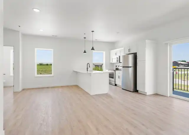 Property at 396 Fast Ln Unit 05, Cedar Falls, IA, 50613, 3 beds, 2.5 baths, [object Object]