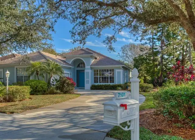 Property at 7101 Victoria Cir, University Park, FL, 34201, 3 beds, 2.5 baths, [object Object]