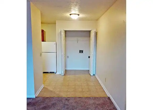 Property at CAMBRIDGE POINTE - 2718 Zion Rd, Henderson, KY, 42420, 3 beds, 2 baths, [object Object]
