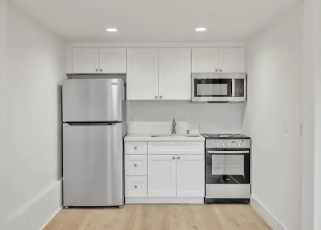 Property at 4117 E 7th St Unit D, Long Beach, CA, 90804, 1 bed, 1 bath, [object Object]