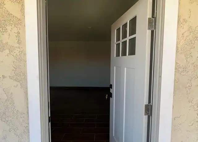 Property at 1819 S Manhattan Pl Unit 10, Los Angeles, CA, 90019, 2 beds, 2 baths, [object Object]