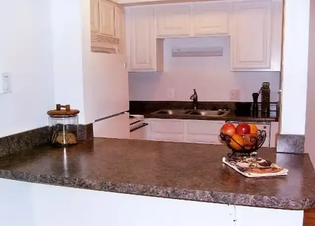 Property at Executive House Apartments - 420 S Walnut St, Lansing, MI, 48933, 0 beds, 1 bath, [object Object]