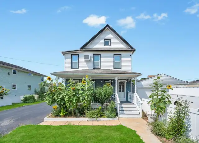 Property at 10 Harrison Ave, Hicksville, NY, 11801, 2 beds, 1 bath, [object Object]
