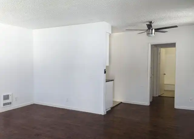 Property at 6042 Fulton Ave Unit 6042-16, Van Nuys, CA, 91401, 1 bed, 1 bath, [object Object]
