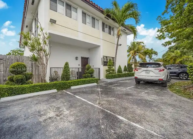 Property at 1436 SW 76th Ct, Miami, FL, 33144, 3 beds, 2 baths, [object Object]