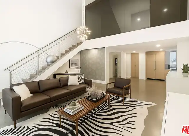 Property at 123 N Kings Rd #6, Los Angeles, CA, 90048, 2 beds, 2 baths, [object Object]