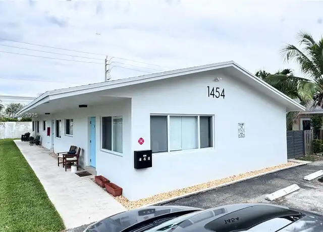 Property at 1454 Holly Heights Dr #2, Fort Lauderdale, FL, 33304, 2 beds, 1 bath, [object Object]