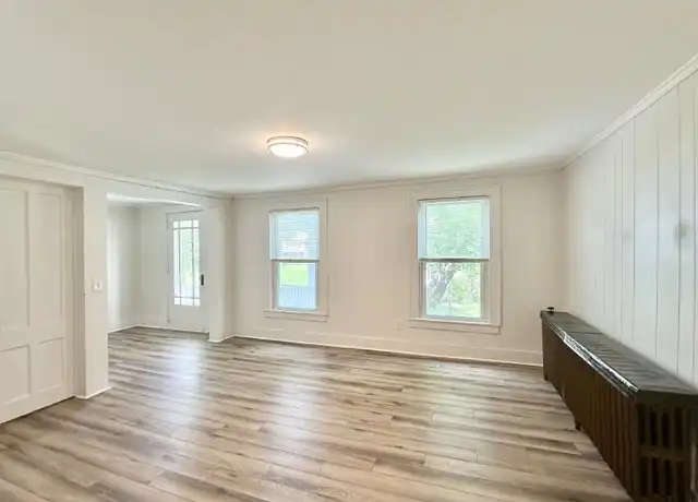 Property at 18 Parmenter Ave Unit 2, Troy, NY, 12180, 3 beds, 1 bath, [object Object]