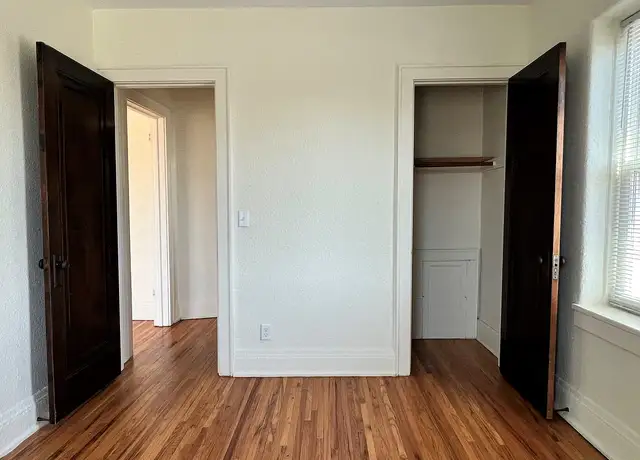 Photo of 1469 Randolph Ave, St Paul, MN 55105