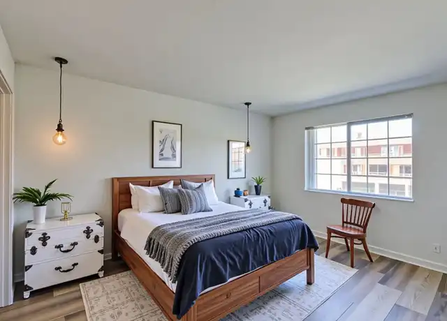 Property at 720 S Hoover St Unit 102, Los Angeles, CA, 90005, 1 bed, 1 bath, [object Object]